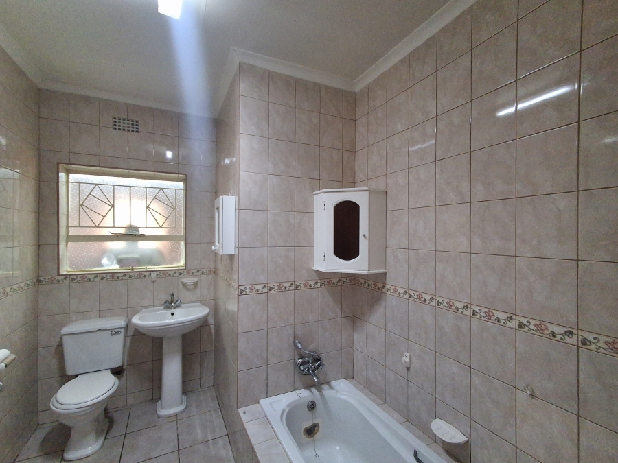 3 Bedroom Property for Sale in Stilfontein Ext 4 North West